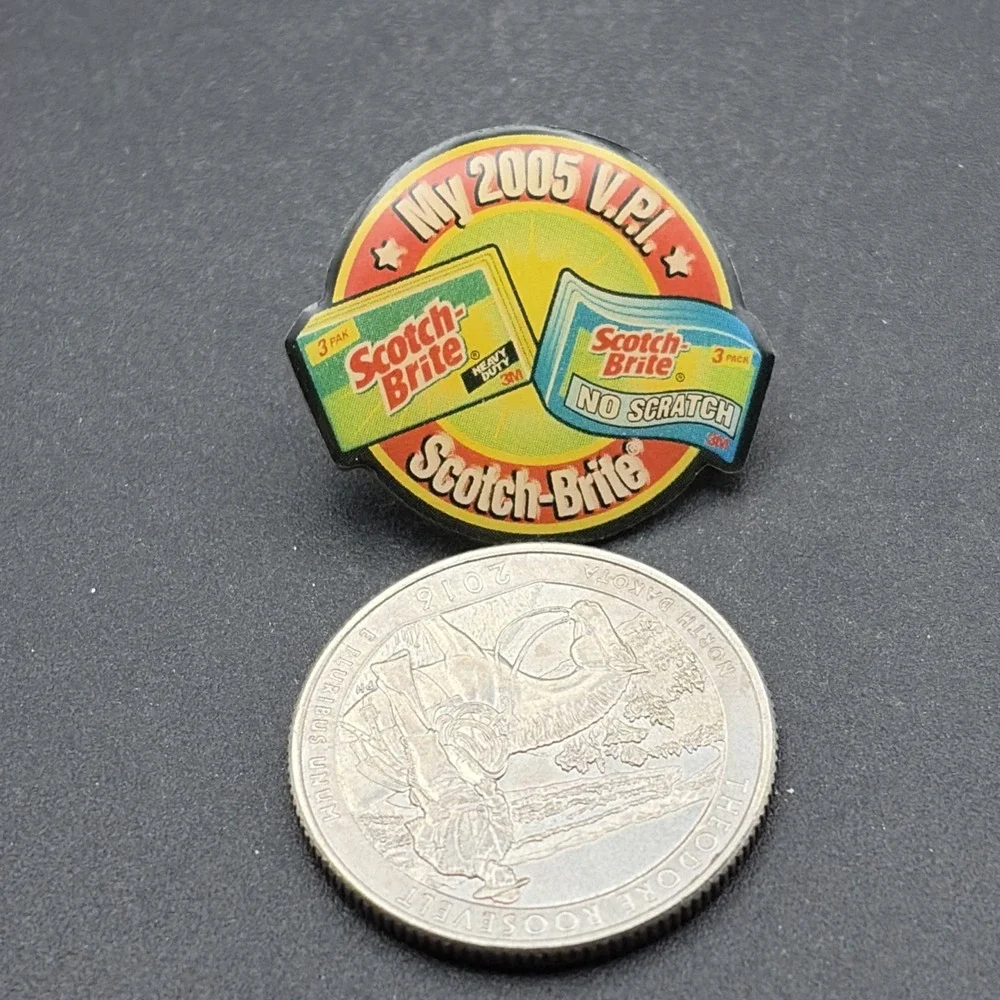 2005 Scotch Brite‎ Sponges Cleaning Product Lapel Hat Pin